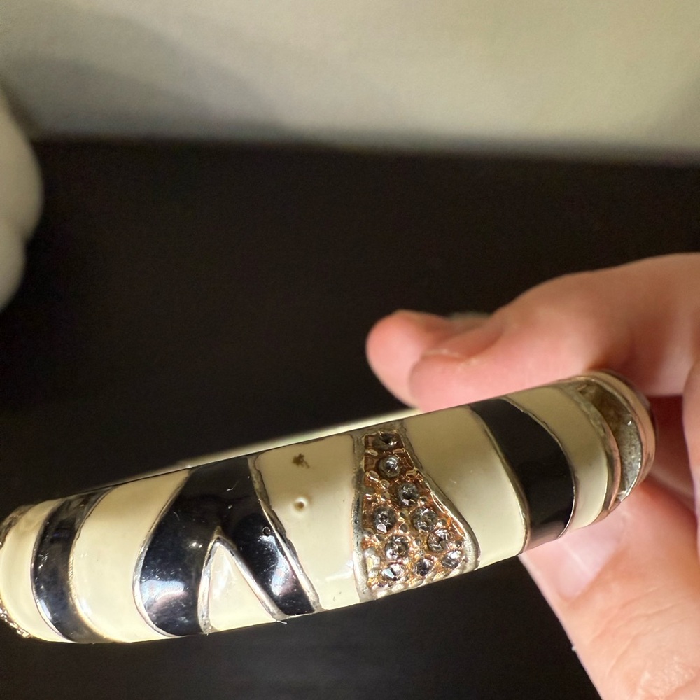 Black and White Bracelet Set | Chunky Statement Bangle + Enamel Stripe Bangle - Picture 7 of 7